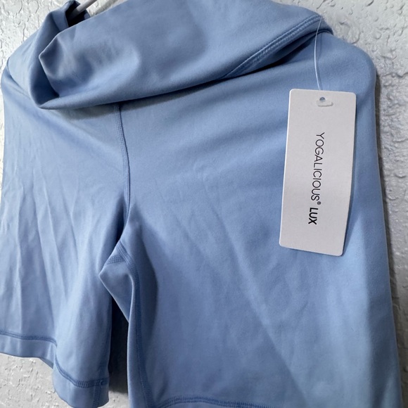 NWT - Yogalicious Lux High Waist Squat Proof Biker Short - 7" Large - Picture 3 of 3